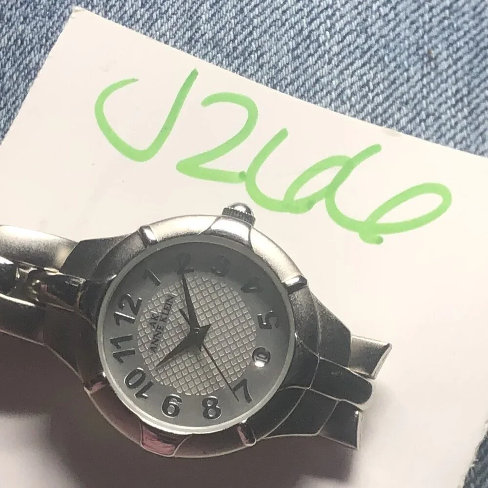 3/$30 Anne Klein Watch Women Silver Tone Round Dial 27MM Date Window New Battery